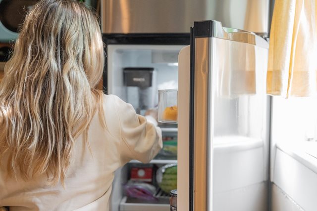 Ngừng ăn sau 6 giờ tối có giúp giảm cân?